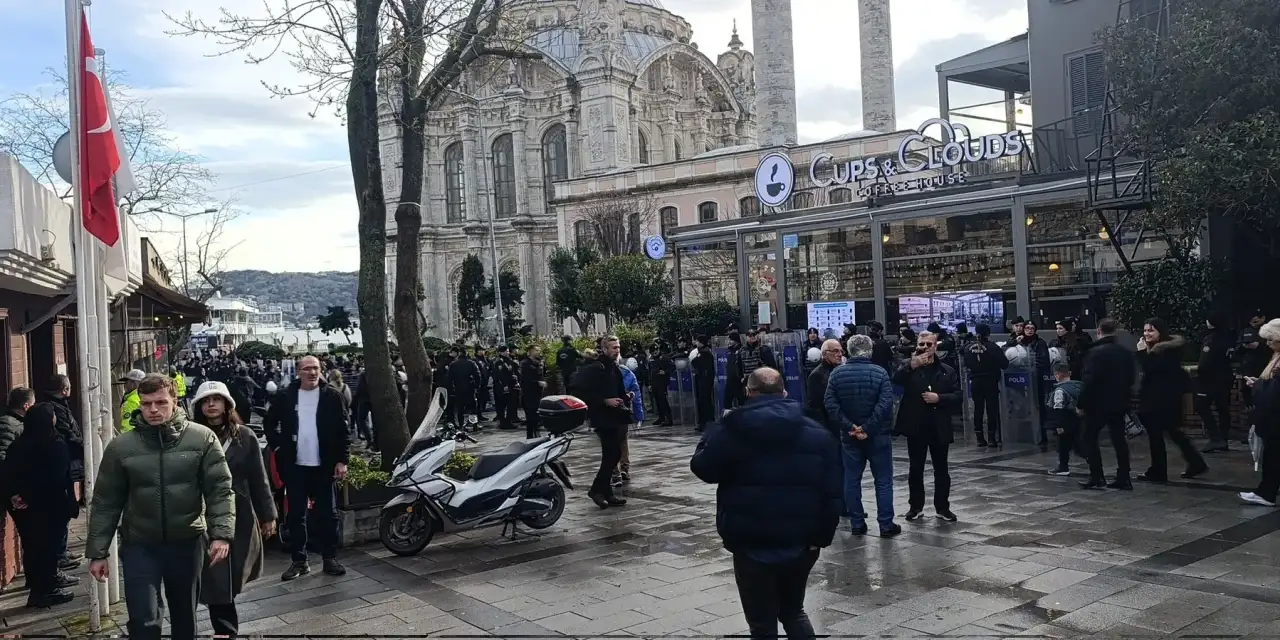 CHP  köprüler için yürümekte kararlı: Polis güzergahı abluka altına aldı