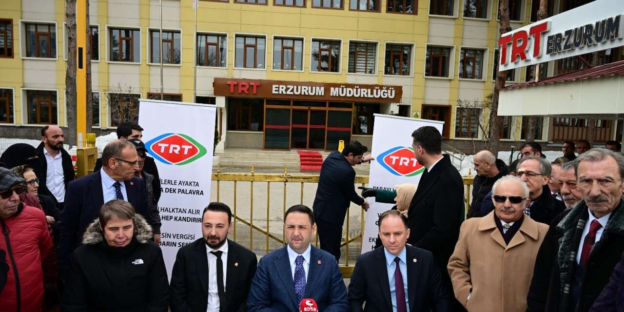 CHP'li Akdoğan, TRT'yi Erzurum'da da protesto etti