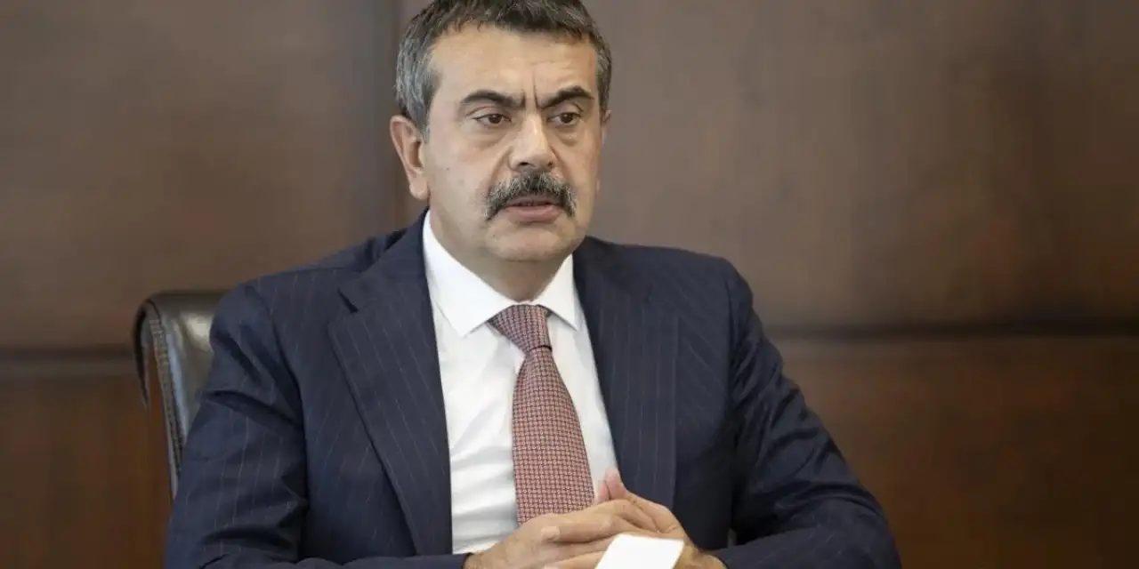 Yusuf Tekin açıkladı: Ara tatil kaldırılacak mı?