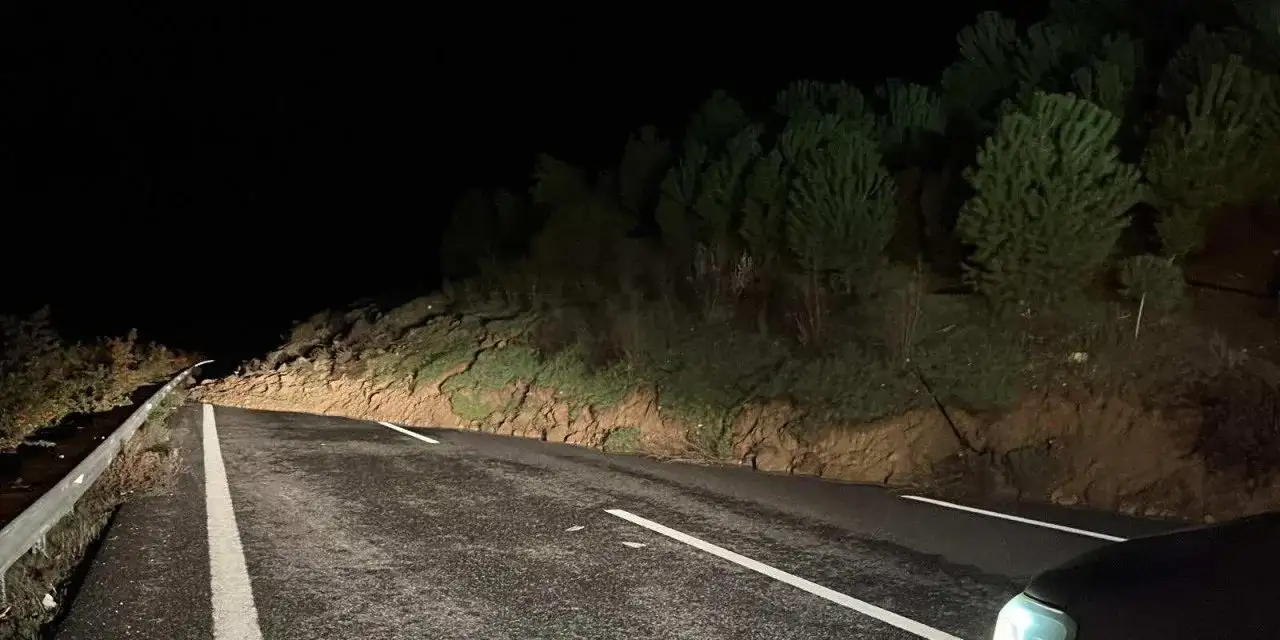 İstanbul-İzmir Otoyolu toprak kayması nedeniyle ulaşıma kapandı