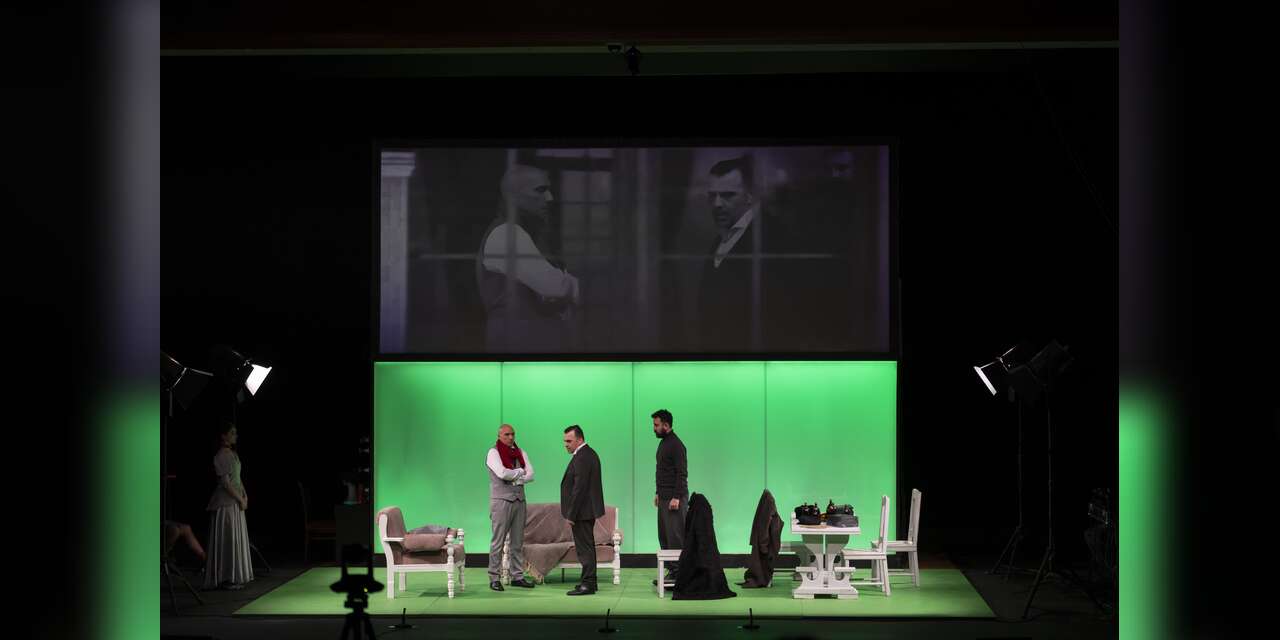 Camus’nün “Adiller”i Bursa’da sahnede: Vicdan ile siyaset arasında bir hesaplaşma