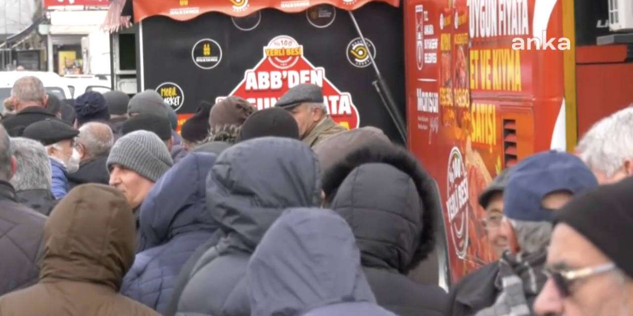 Ankara'da yoksulluğun resmi: Ucuz et için saatlerce kuyrukta beklediler