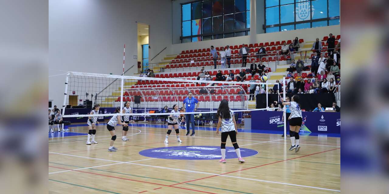 İBB Spor Okulları, çocukları ekran başından sahaya çağırıyor