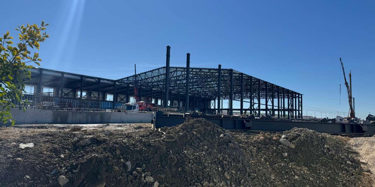 İmamoğlu'na özel inşa edilen salondan son fotoğraf: Özel 'yetiştiremediler' demişti..