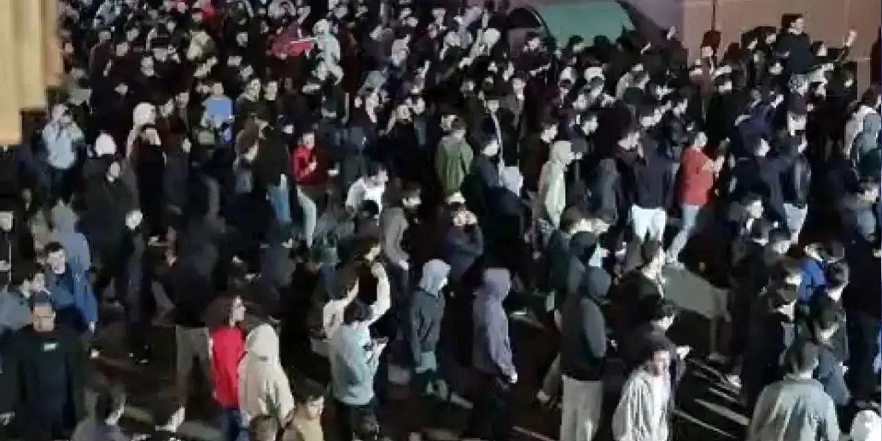 KYK yurdunda barınma isyanı büyüyor: Sular kesiliyor, yemekler sağlıksız, koşullar yetersiz