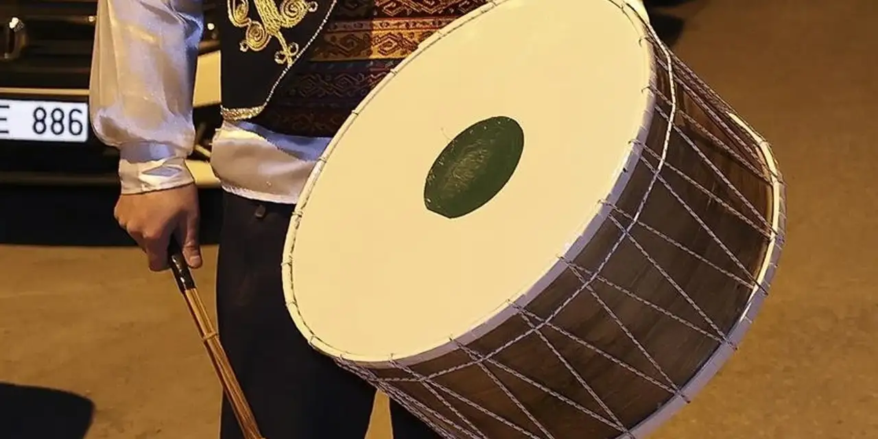 ‘Davulcu alımında torpil var’ iddiasına İBB'den yanıt