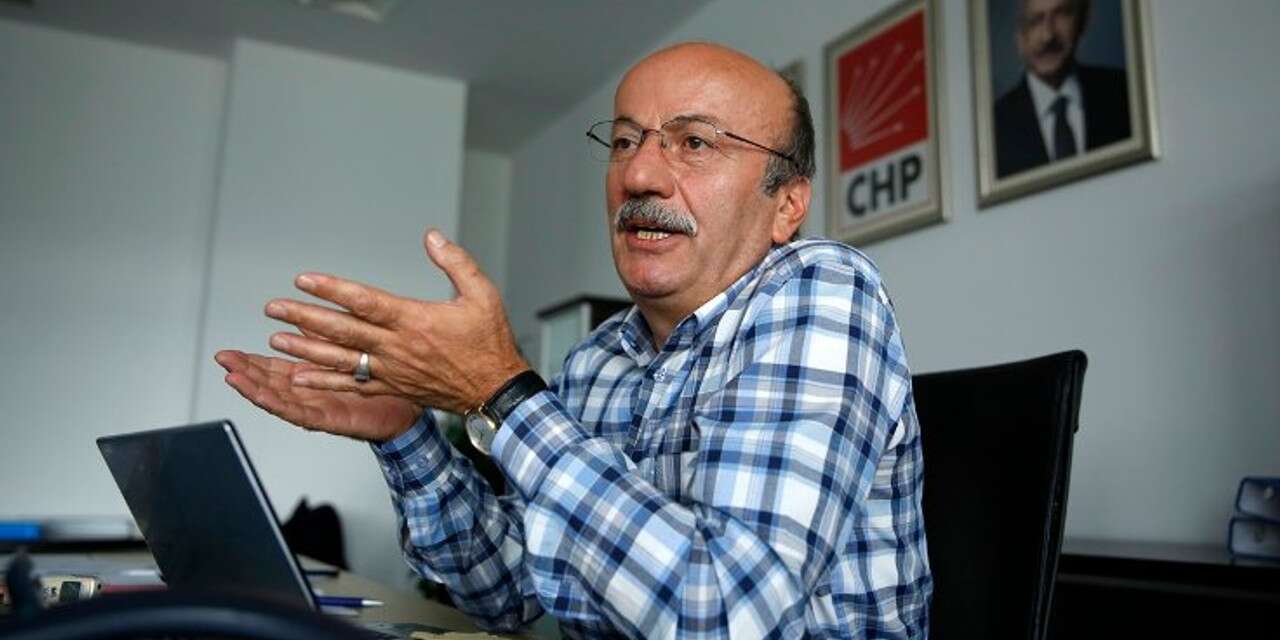 Mehmet Bekaroğlu tarikat videosuna patladı: ‘Allah’ım ilahlık taslayan bu firavun taslaklarını rezil rüsva et!’