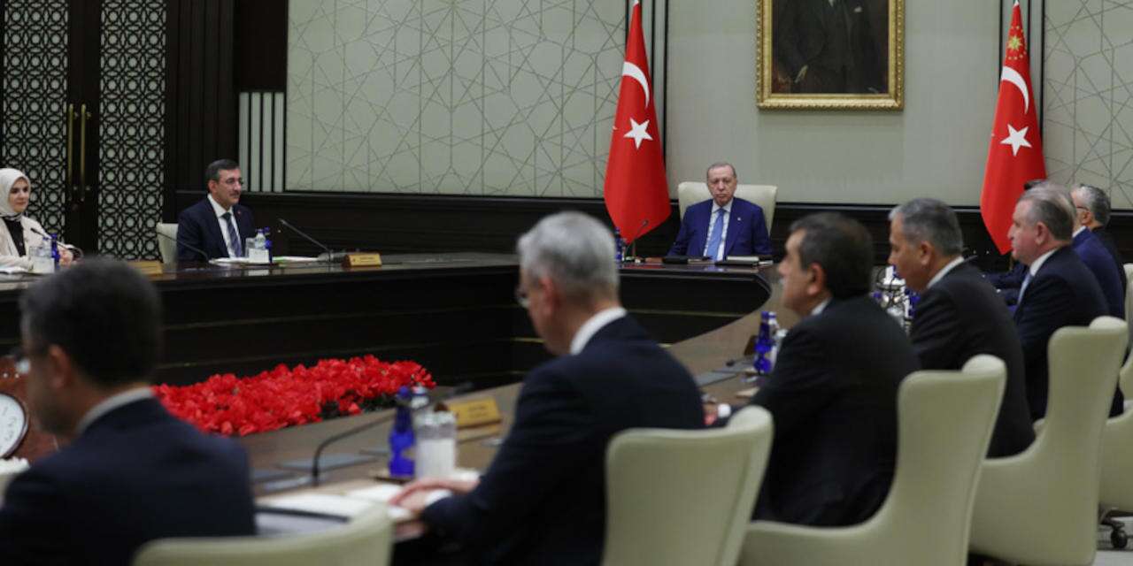 Kabine toplanıyor: 2 bakan ilk kez katılacak