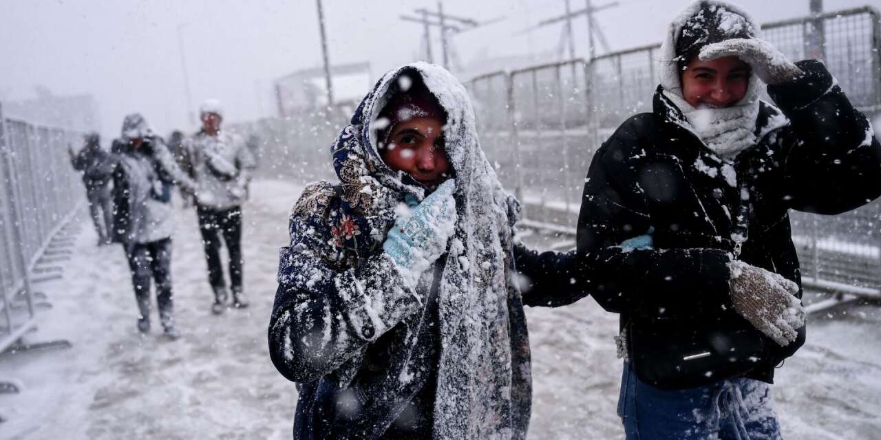 İBB tarihi açıkladı: İstanbul'a yine kar geliyor!