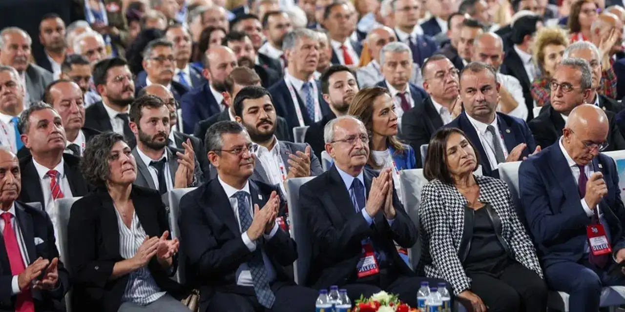 CHP'nin kurultay davası ertelendi: Dosyanın Aziz İhsan Aktaş dosyası ile birleştirilmesi istendi