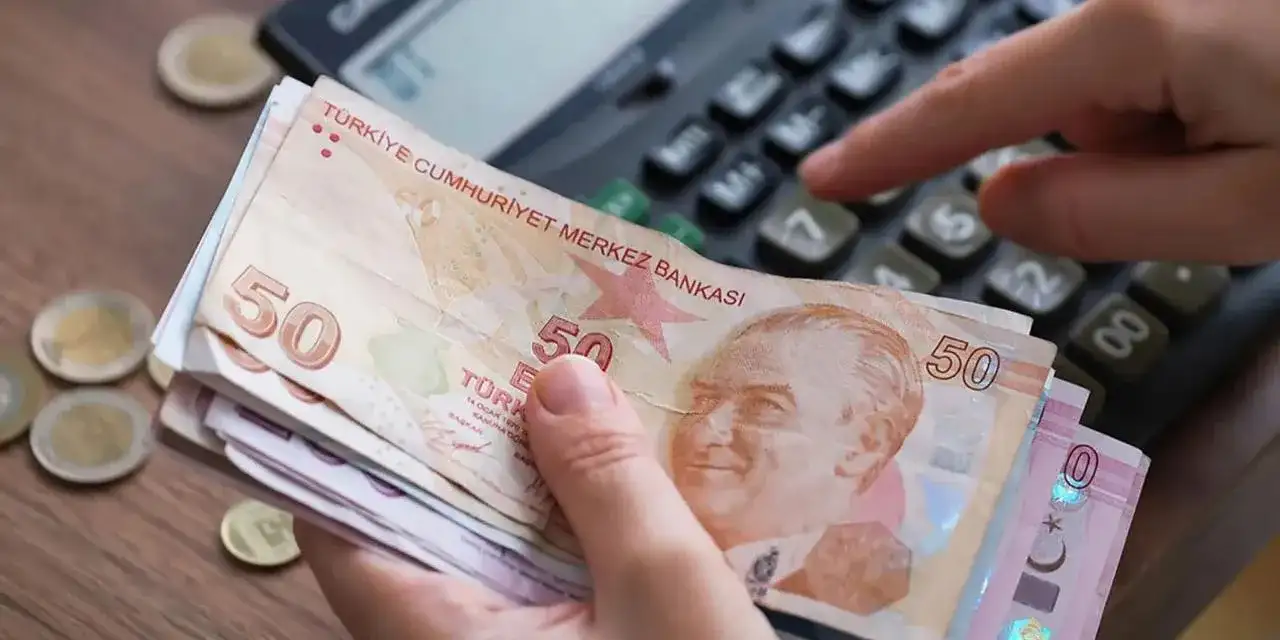 Emeklilere bayram ikramiyesinde net rakam verdi