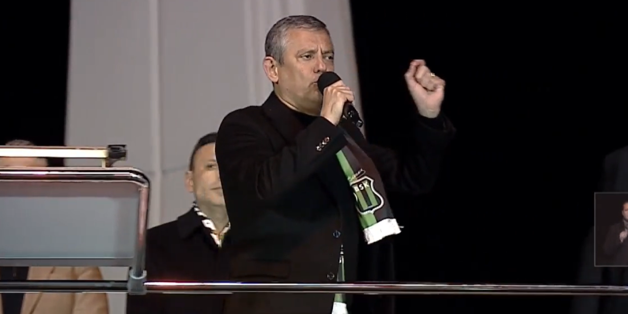 Özgür Özel, 'canlı yayın' için Erdoğan ve Bahçeli'ye seslendi:  "Sözünüzün arkasında durun'