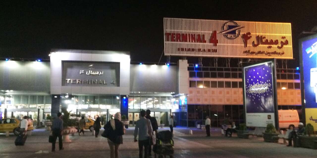 2 Türk uçağı Tahran Havalimanı'nda kaldı