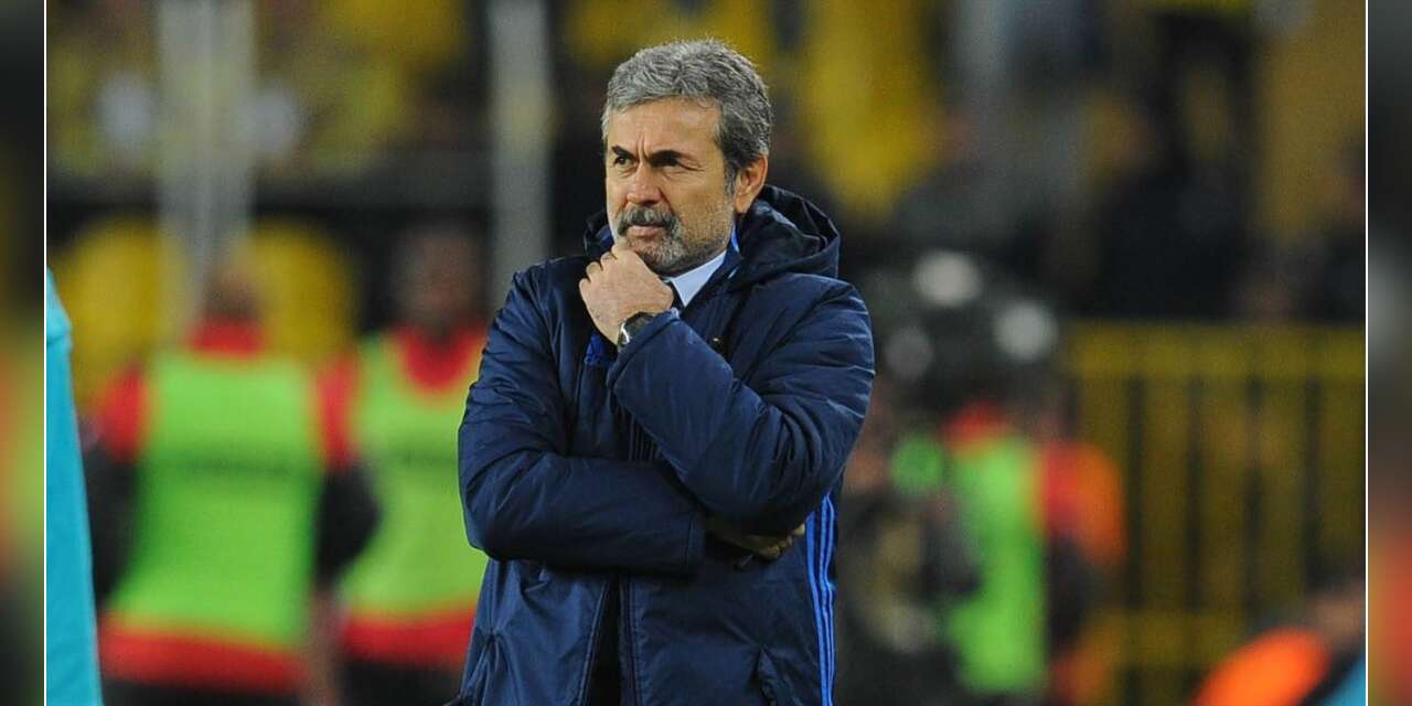 Aykut Kocaman Edip Akbayram'ın mezarı başında konuştu: Şeref duyuyorum...