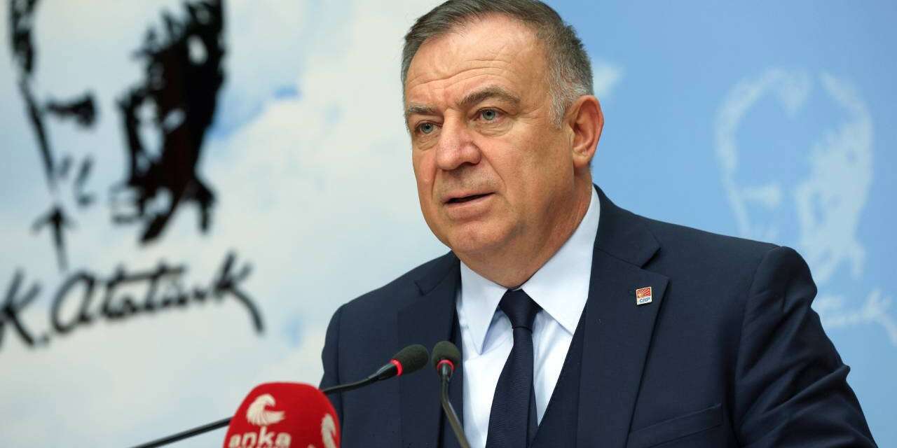 Gökan Zeybek'ten Ahmet Özer için çağrı: İç cephenin birliği için ne bekliyorsunuz?