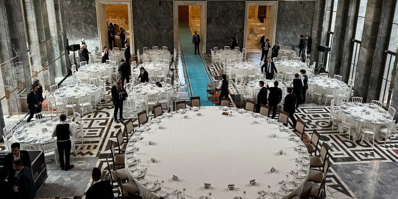 Özel, 'Meclis'e değil, Tanju'ya gideceğim' demişti: TBMM'de 'CHP'siz ve 'İYİ Parti'siz iftar yemeği