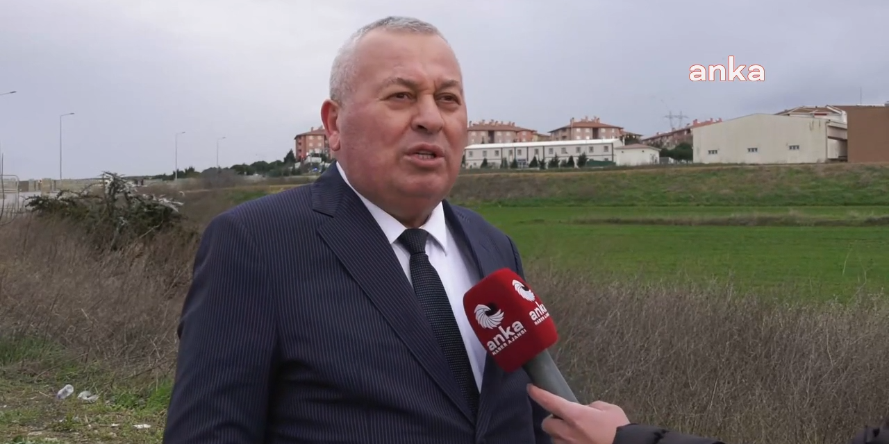 Cemal Enginyurt trafik kazası geçirdi