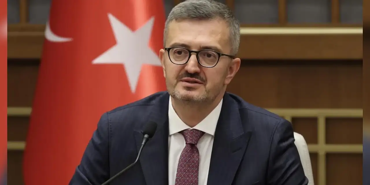 İletişim Başkanı 'İç cephe' dedi, 41 hesaba erişim engellemesi getirdi