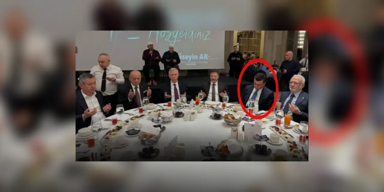 Osman Gökçek’ten iftar sofrasında tepki çeken hareket