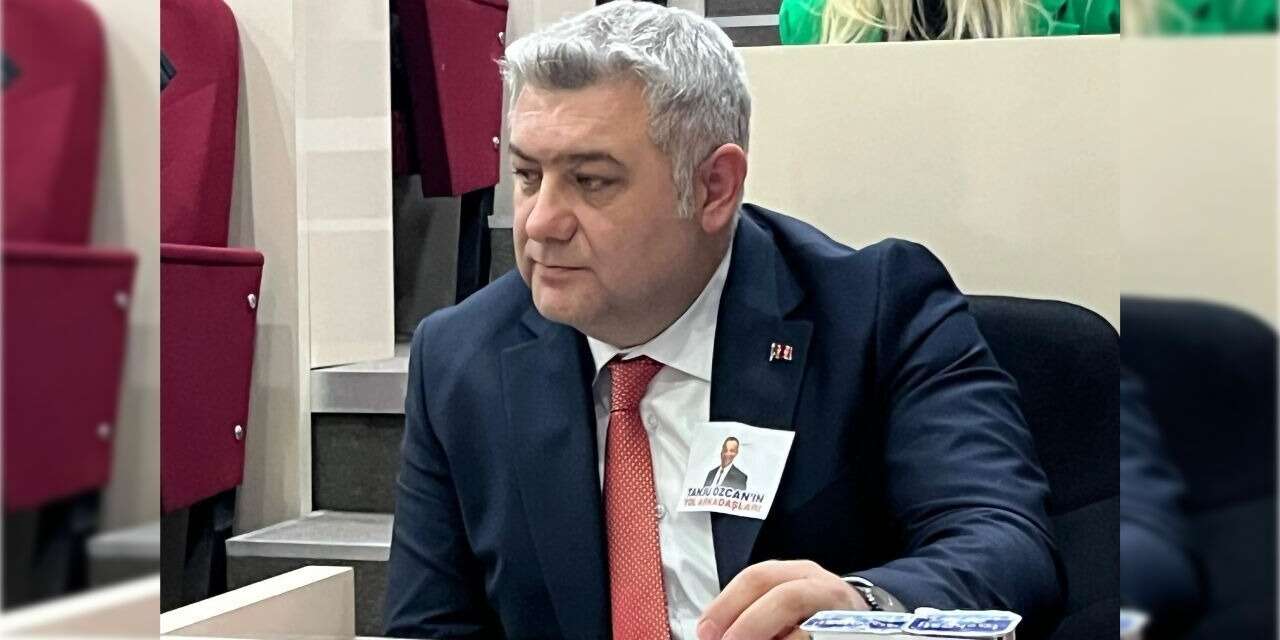 Mehmet Tuna Özcan kimdir?