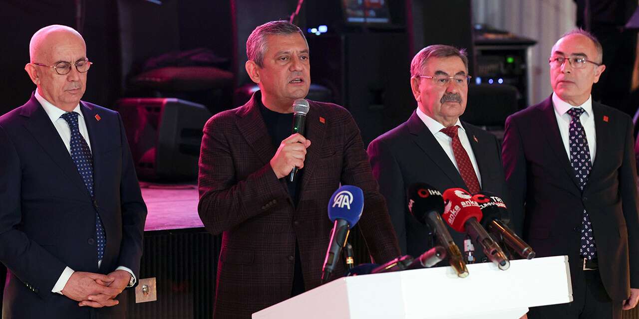 Özgür Özel, iktidara seslendi: O masadan kalkın