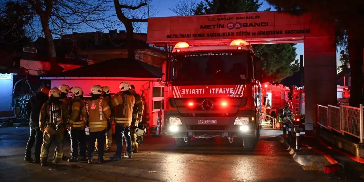 Baltalimanı Kemik Hastalıkları Hastanesi’nde yangın: Hastalar tahliye edildi