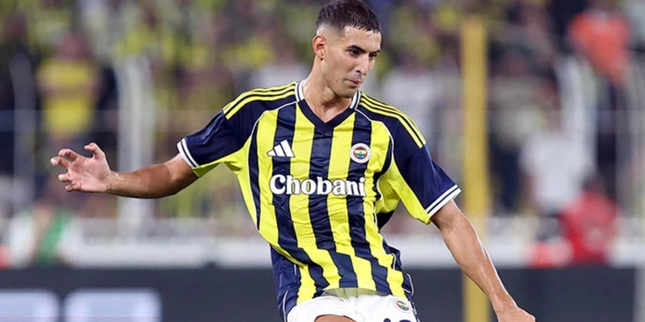 Kadıköy'de Mert Müldür’e sert tepki: Tribünler ıslıkladı!