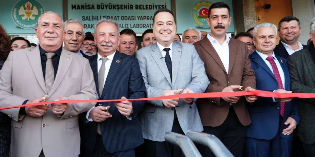 Salihli’de çiftçiler için yaprak, toprak ve su analiz laboratuvarı açıldı