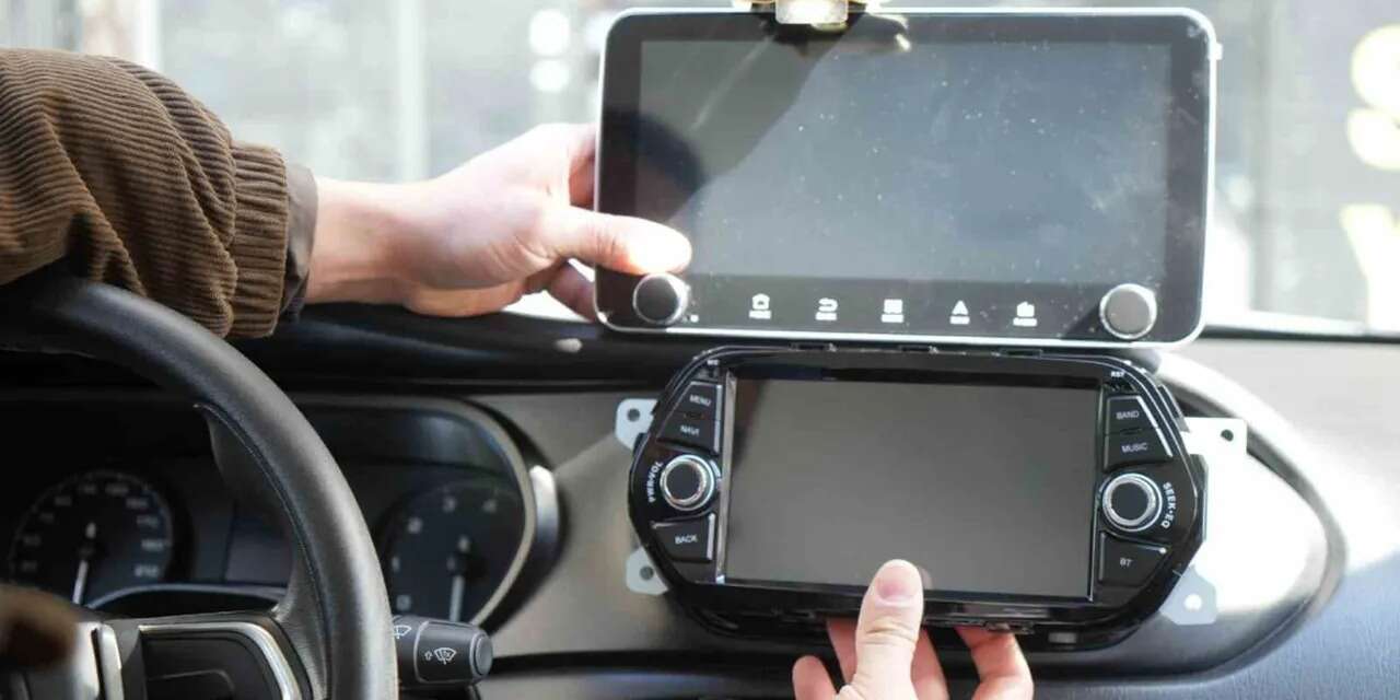 Araç içi ekran kullananlara ceza geliyor