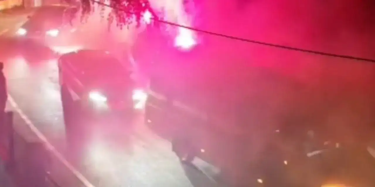 Bakan Bayraktar'dan meşale sansürlü paylaşım