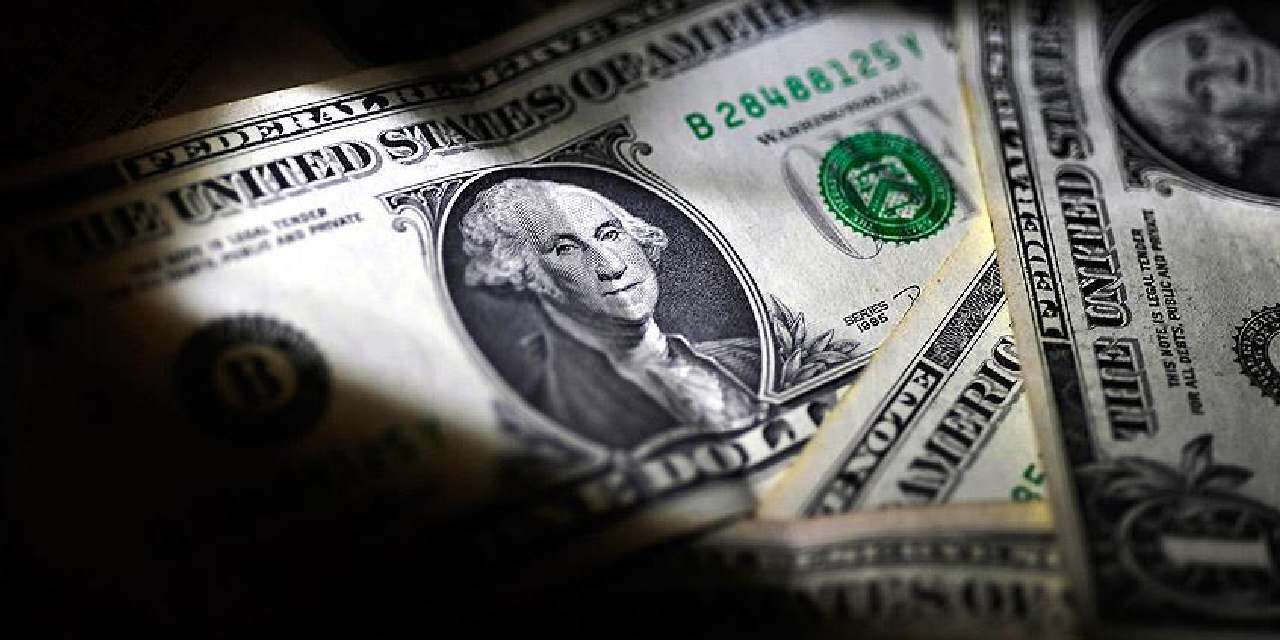 Dolar uçuşta: En yüksek seviyeye ulaştı!