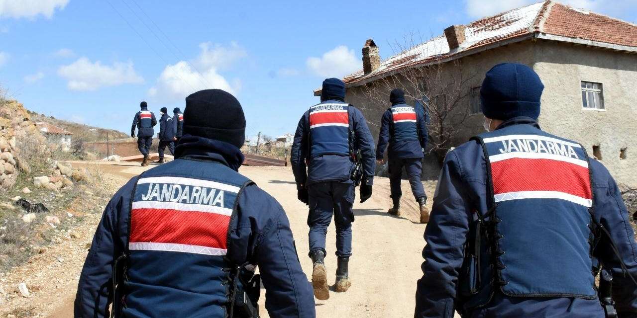 Yer Yozgat... Jandarma kapı kapı gezerek halkı bilgilendirdi!