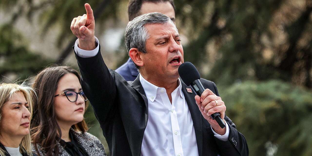 Özgür Özel'den Özlem Çerçioğlu'na: İlk seçimde kimse onu elimizden alamayacak