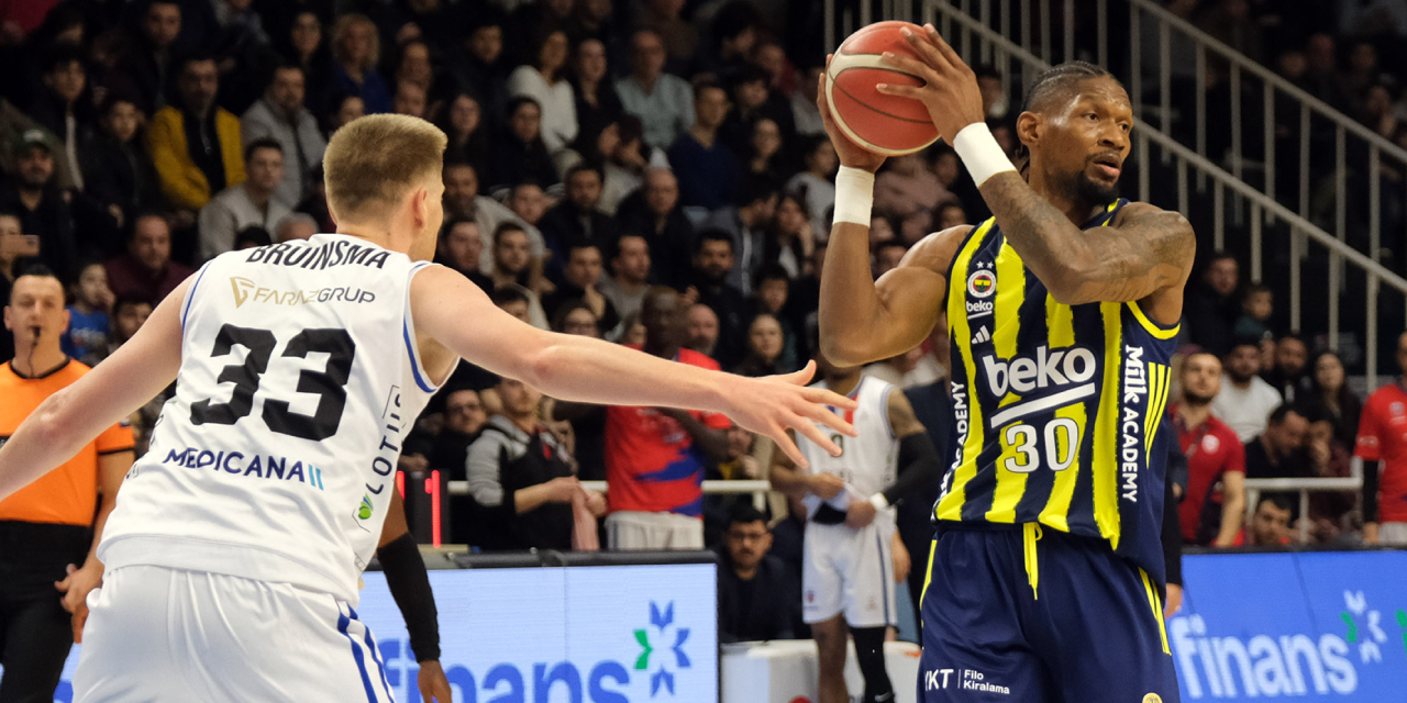 Büyükçekmece-Fenerbahçe maçında ortalık karıştı: 'Başkan küfür ve darp talimatı verdi'