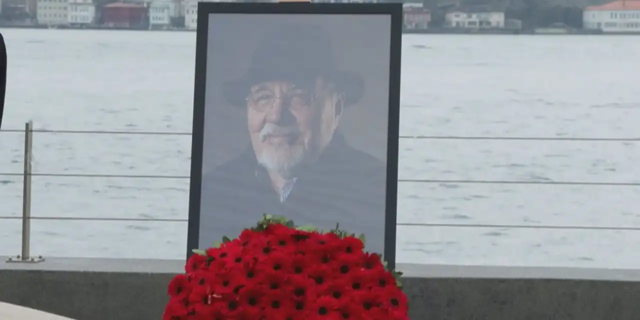 İlber Ortaylı son yolculuğuna uğurlandı: Fatih Camii'nde tören düzenlendi