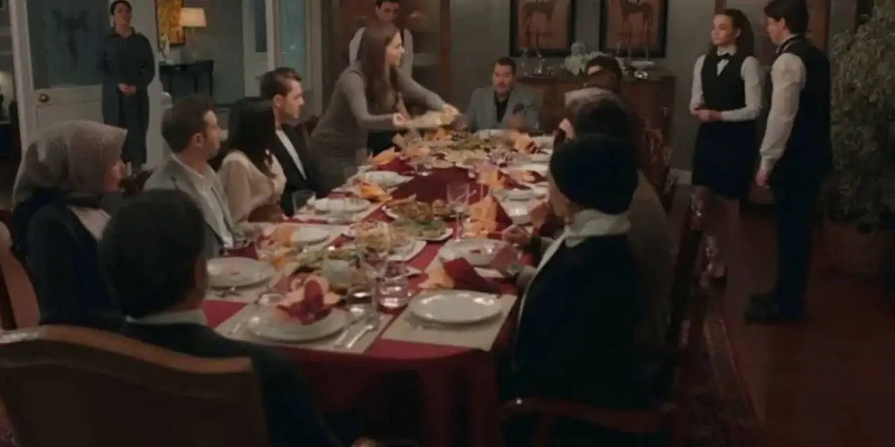 Fenomen dizinin fişi çekildi: Domuz eti mi bitirdi?