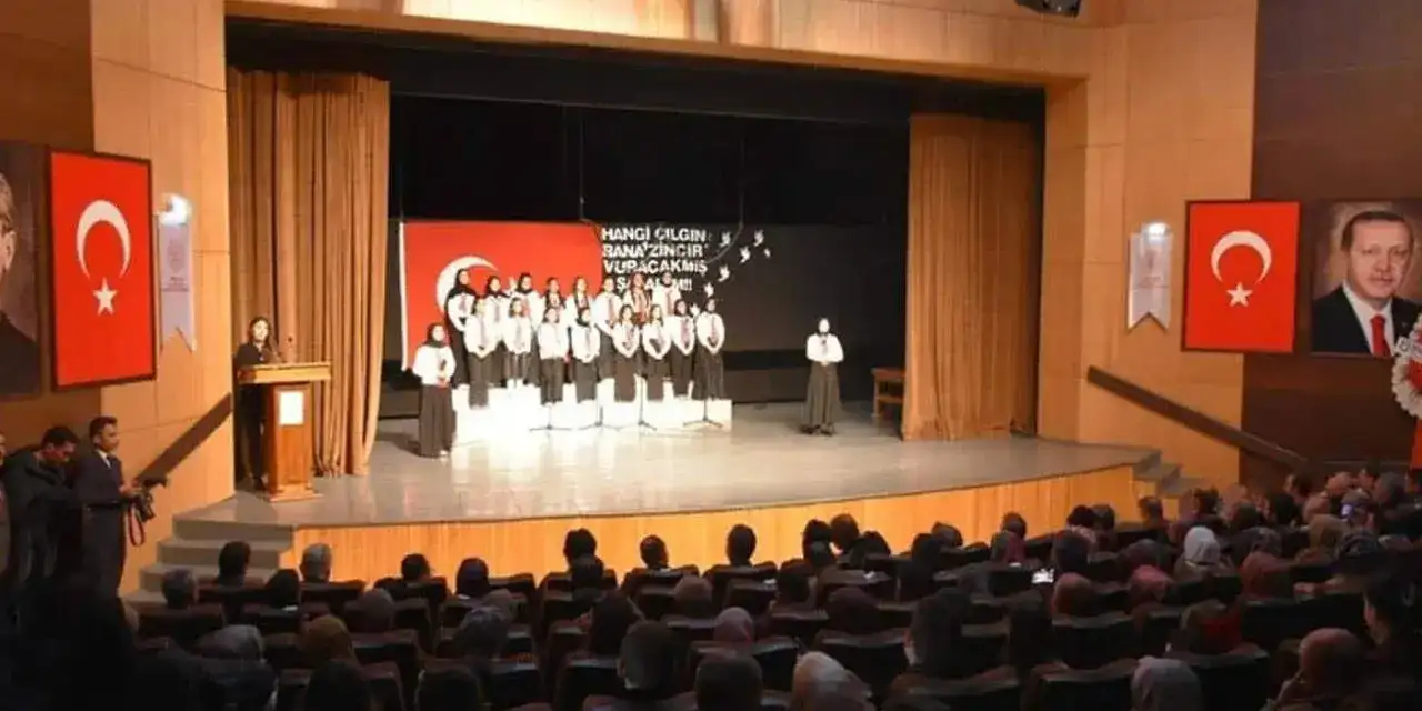 İstiklal Marşı'nın Arapça okunmasına soruşturma başlatıldı