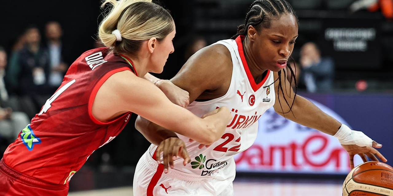 Potanın Perileri kaybetse de Dünya Kupası biletini aldı