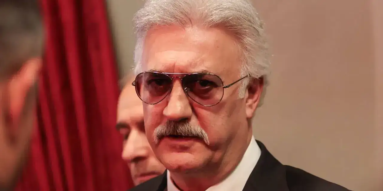 Tamer Karadağlı'ya AVM önünde sözlü saldırı!