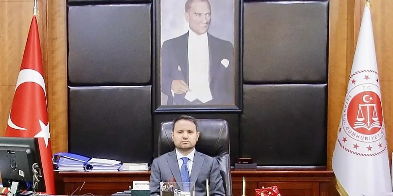 Hukuk profesöründen Akın Gürlek'e eleştiri: 'Dekanlık işlem başlatmıştı'