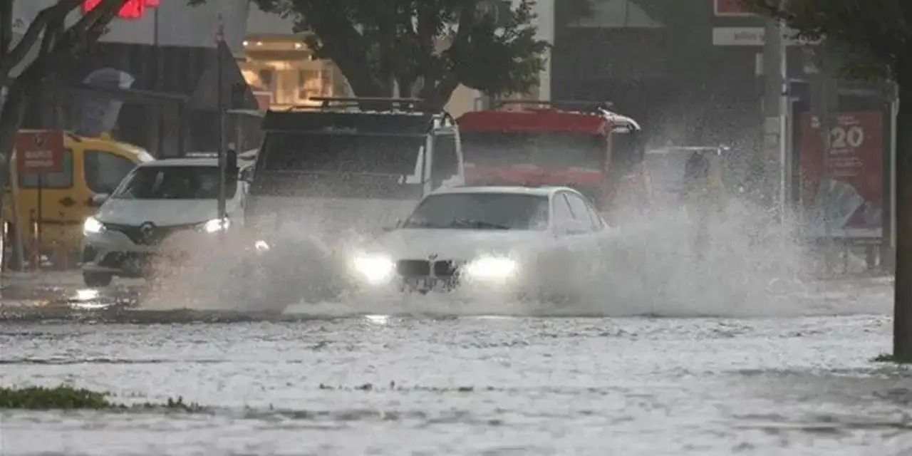 İstanbul Valiliği'nden son dakika açıklaması... Sel ve su baskını uyarısı yaptı!