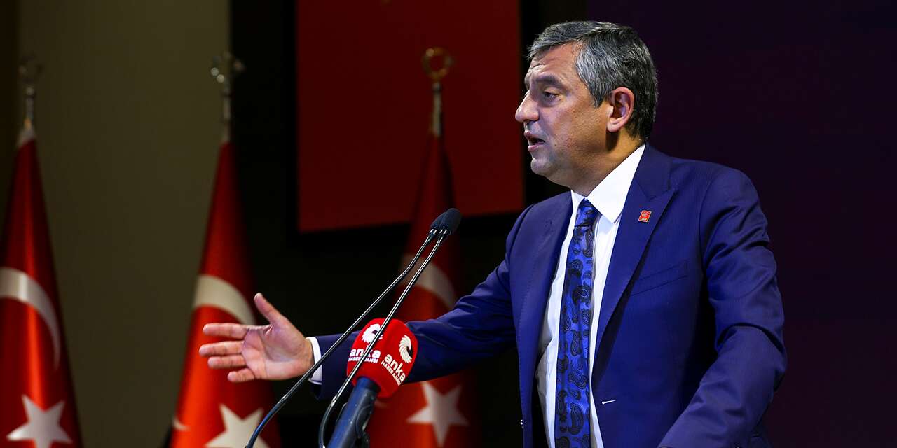 Özgür Özel'den Ahmet Davutoğlu'na teşekkür mesajı