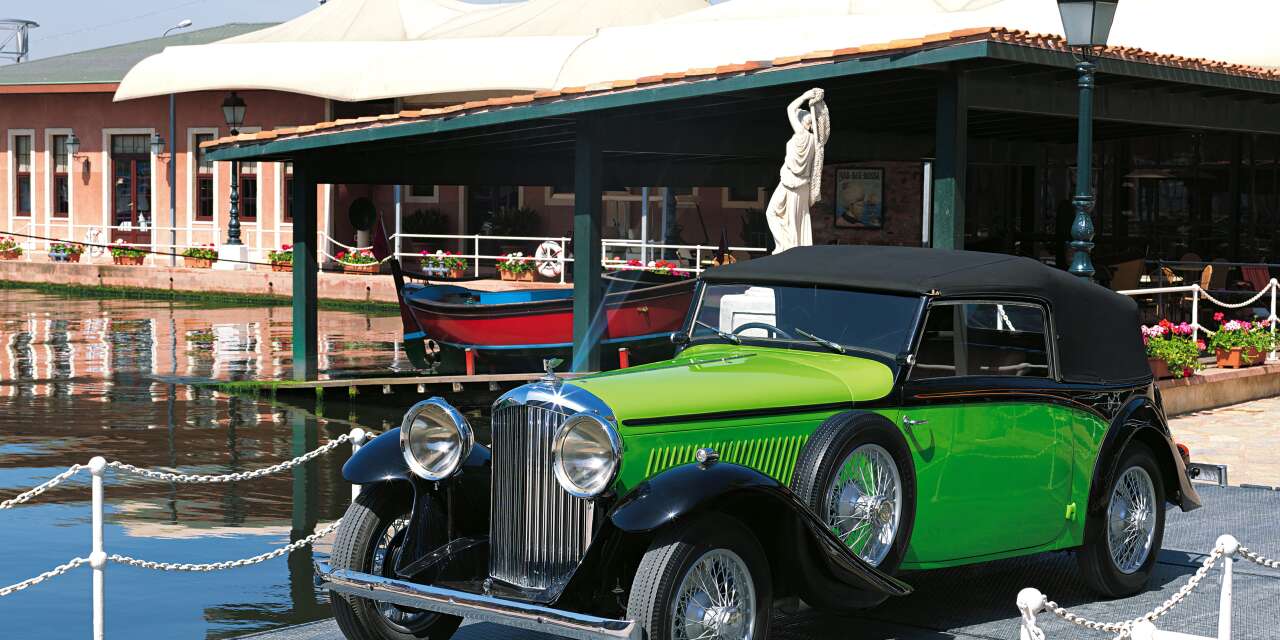 Peaky Blinders’ın ikonik otomobilleri İstanbul’da