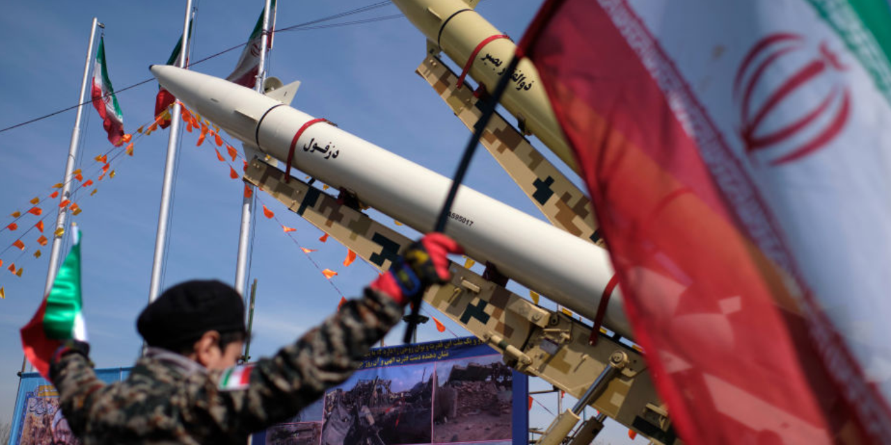 İsrail medyası: İran nükleer füze programını durduruyor