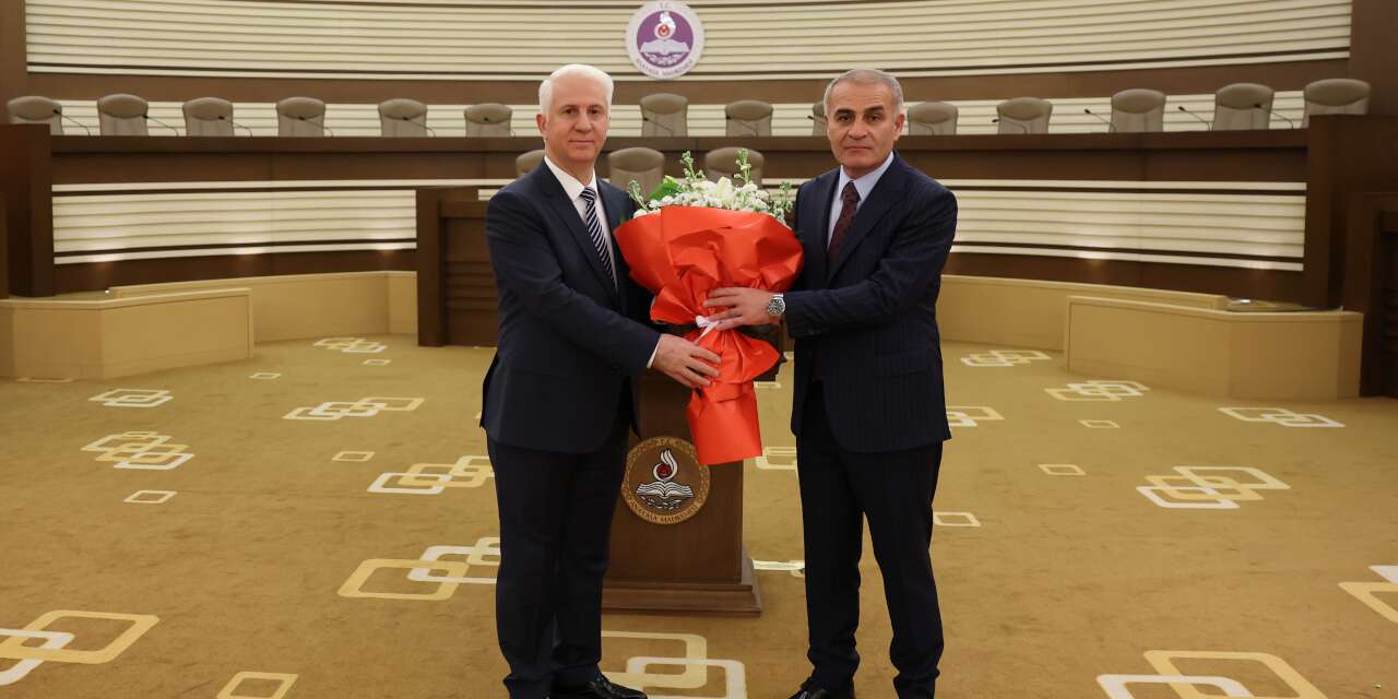 Anayasa Mahkemesi'nde devir teslim töreni