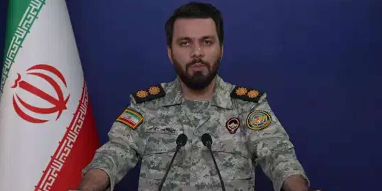 Devrim Muhafızları'ndan açıklama: Yenilginizi anlaşma olarak adlandırmayın