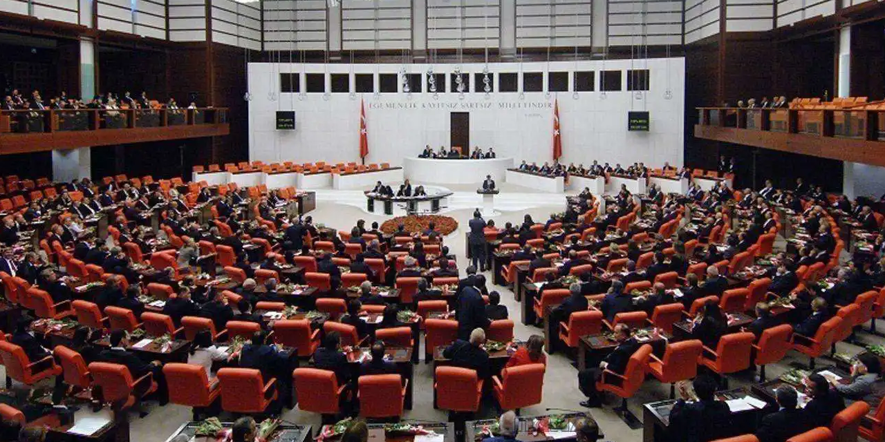 Meclis’te “toplumsal cinsiyet” tartışması: DEM’in önergesi AK Parti ve MHP oylarıyla reddedildi