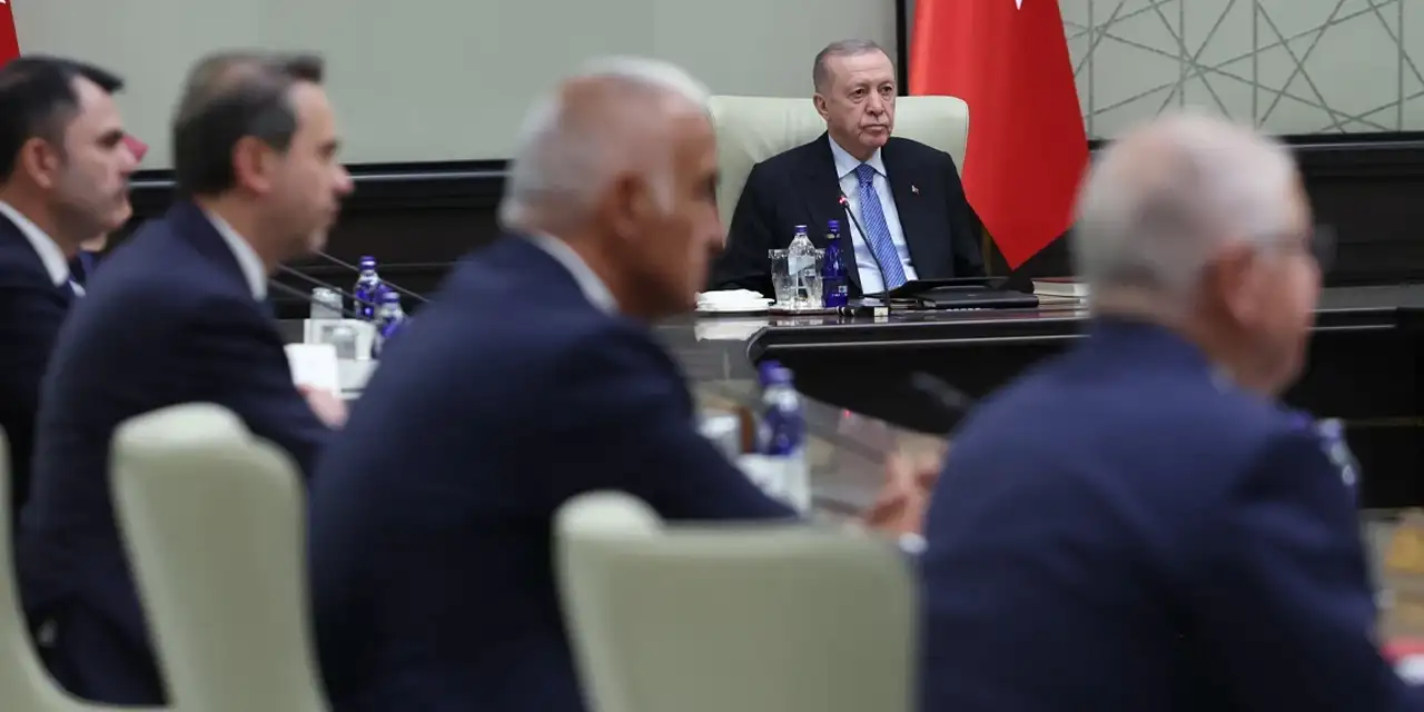 Üniversitelilere ağır disiplin cezaları getirecek YÖK Kanunu