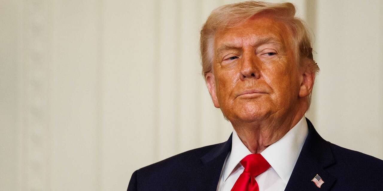 Trump'a İran halkının durumu soruldu, Trump yanıt olarak sunucuya 'güzelsin' dedi