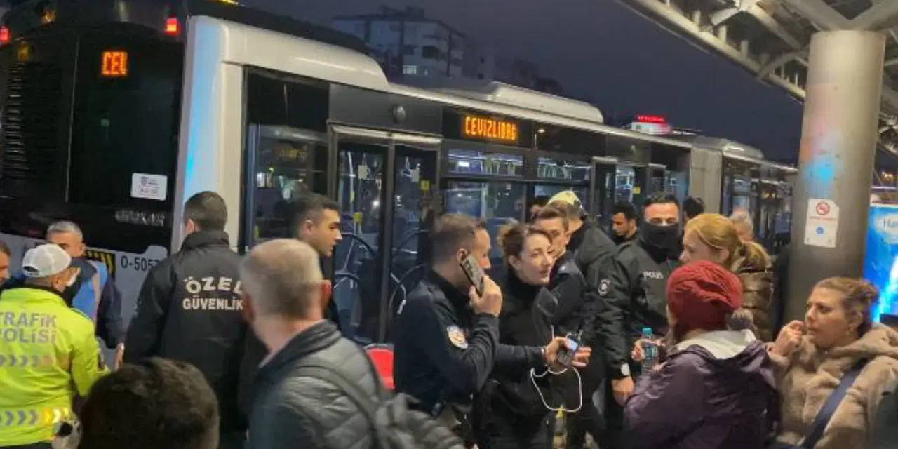 Şirinevler'de feci Kaza: binmeye çalıştığı metrobüsün altında kaldı